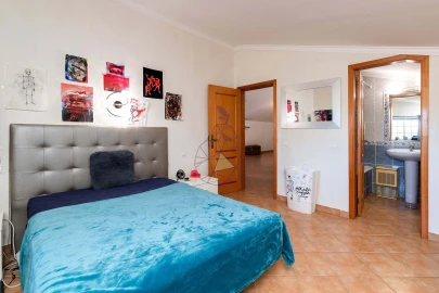 Moradia T10 para Venda em Silves