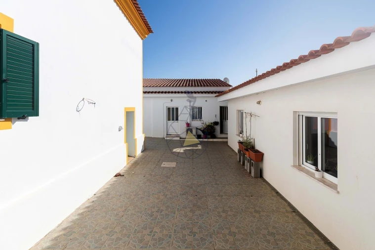 Moradia T10 para Venda em Silves Foto 7