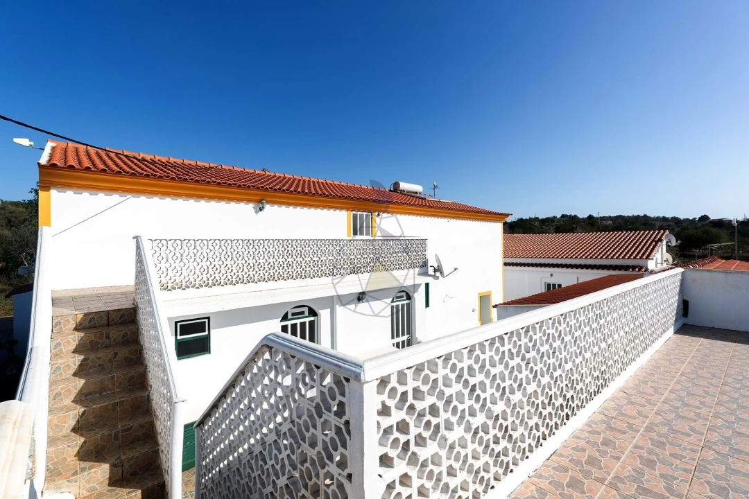 Moradia T10 para Venda em Silves Foto 13
