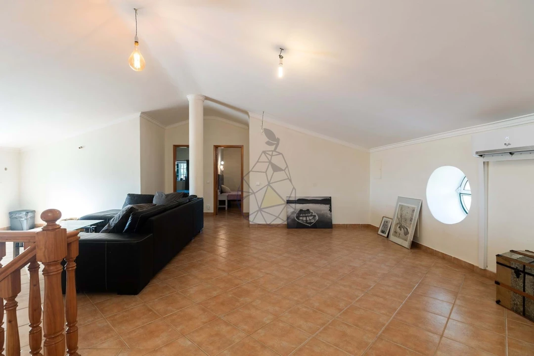 Moradia T10 para Venda em Silves Foto 42
