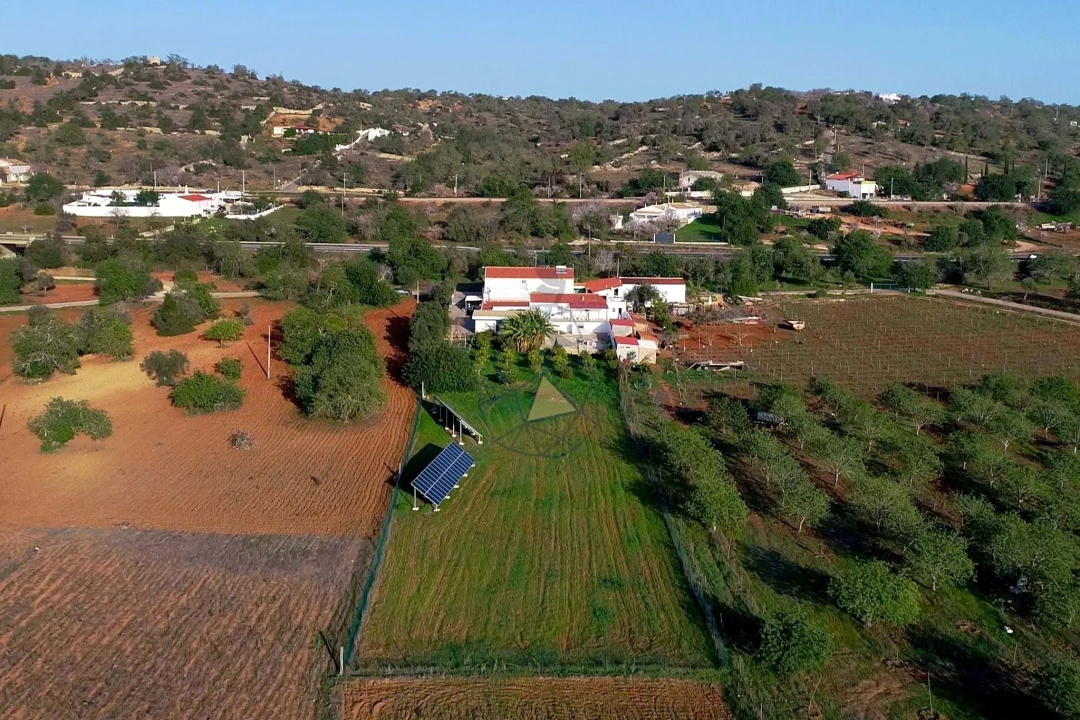 Moradia T10 para Venda em Silves Foto 4
