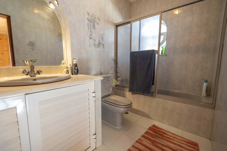 Moradia T7 para Venda em Portimão Foto 50
