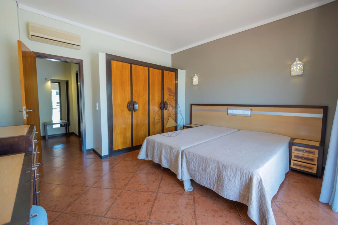 Apartamento T2 para Venda em Albufeira e Olhos de Água Foto 28