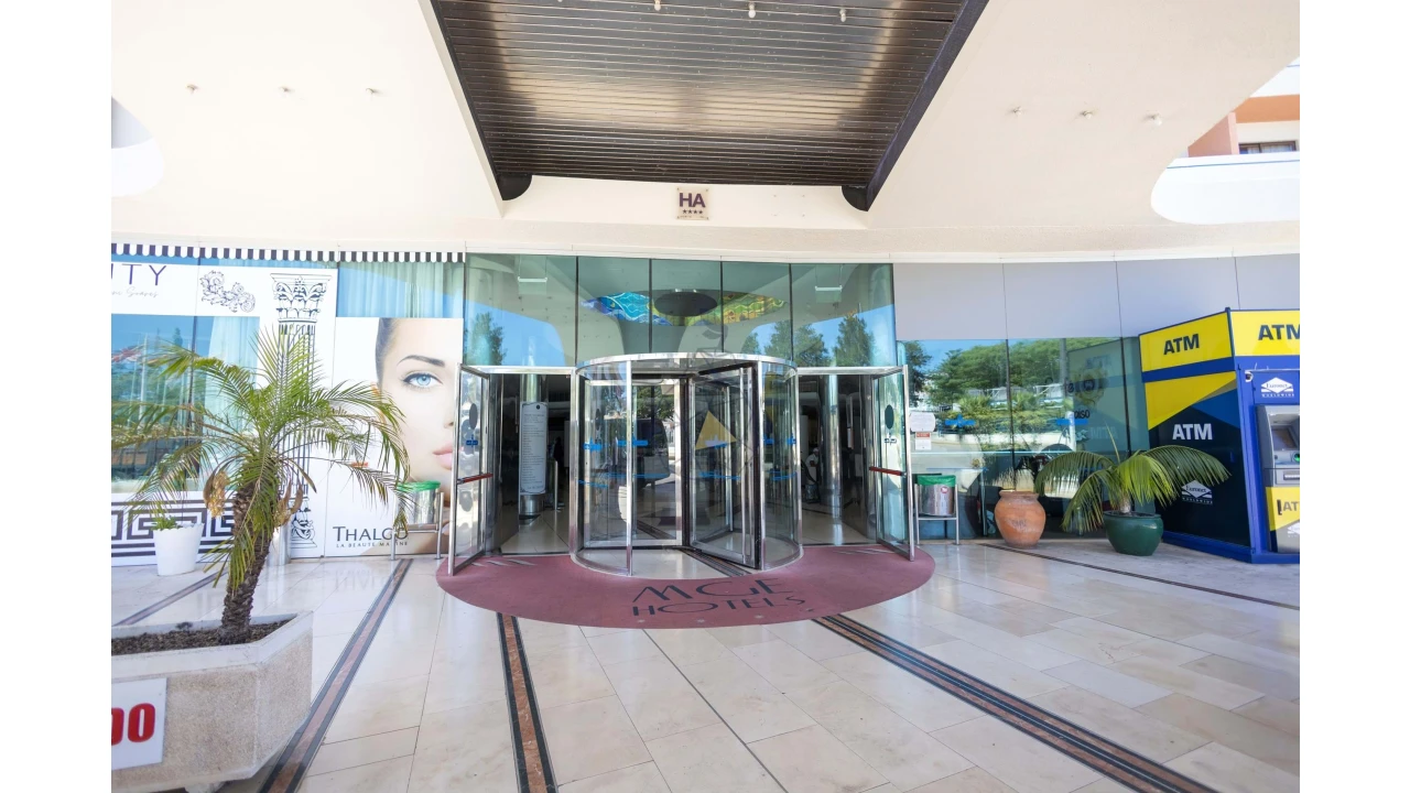 Apartamento para Venda em Albufeira e Olhos de Água Foto 17