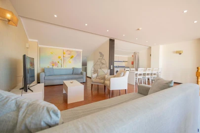 Apartamento T3 para Venda em Albufeira e Olhos de Água
