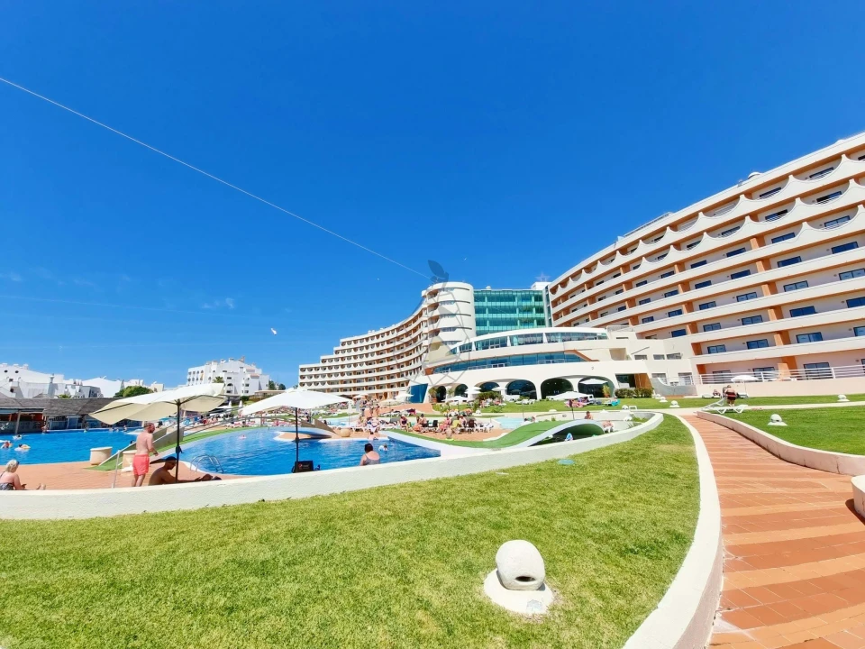 Apartamento T3 para Venda em Albufeira e Olhos de Água Foto 1