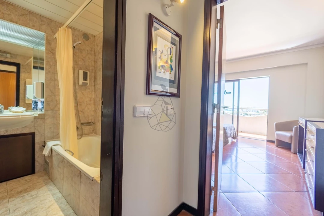 Apartamento T1 para Venda em Albufeira e Olhos de Água Foto 9