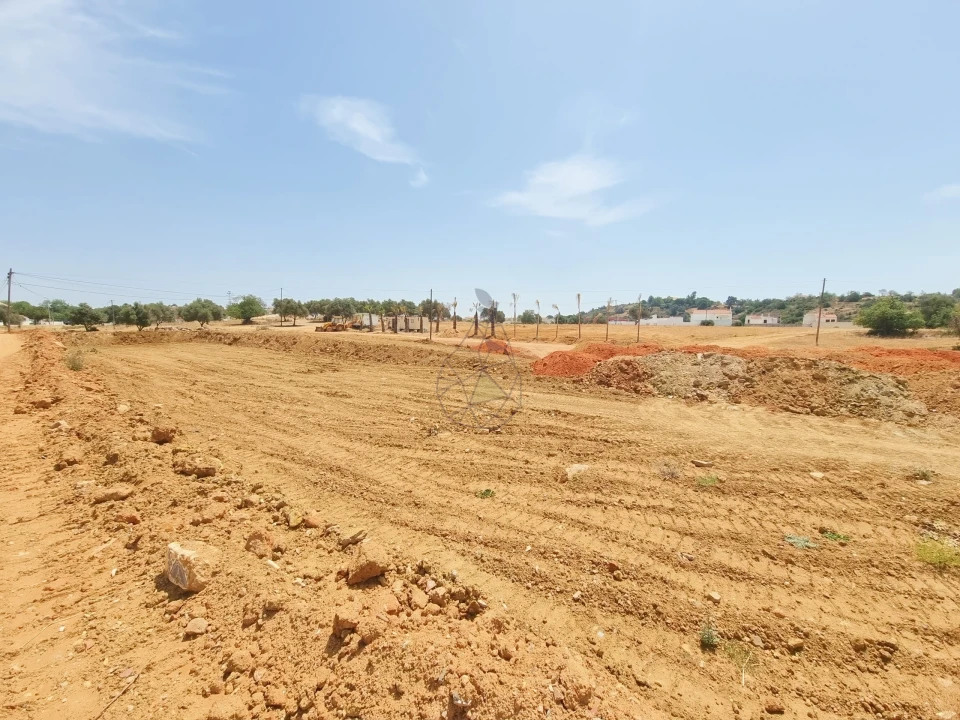 Terreno para Venda em Ferreiras Foto 2