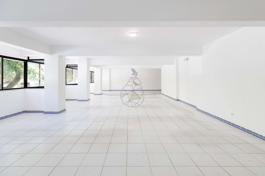 Negócio para Venda em Albufeira e Olhos de Água Foto 2
