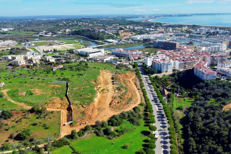 Terreno para Venda em Lagos (São Sebastião e Santa Maria) Foto 13