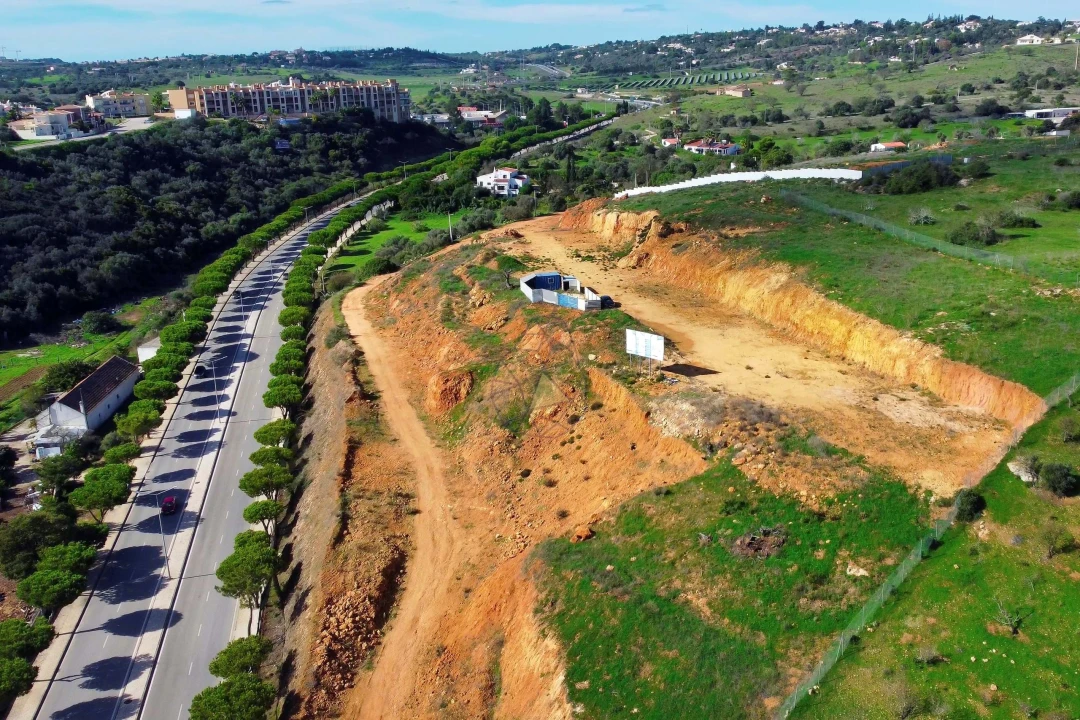 Terreno para Venda em Lagos (São Sebastião e Santa Maria) Foto 6