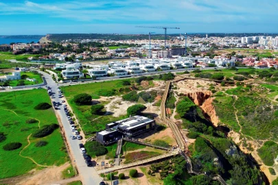 Terreno para Venda em Lagos (São Sebastião e Santa Maria)