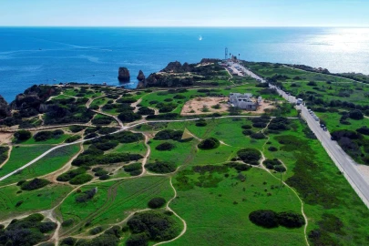 Terreno para Venda em Lagos (São Sebastião e Santa Maria)