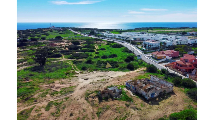 Terreno para Venda em Lagos (São Sebastião e Santa Maria) Foto 14