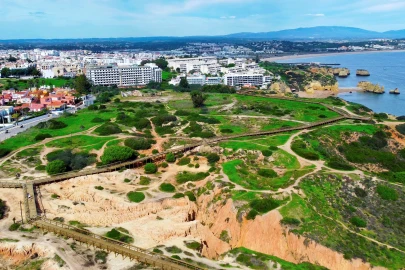 Terreno para Venda em Lagos (São Sebastião e Santa Maria)
