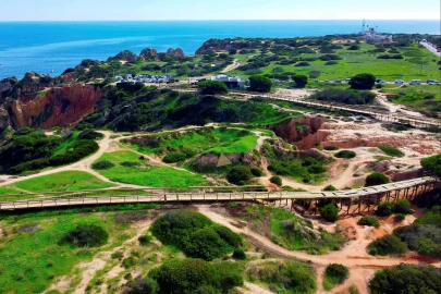 Terreno para Venda em Lagos (São Sebastião e Santa Maria)