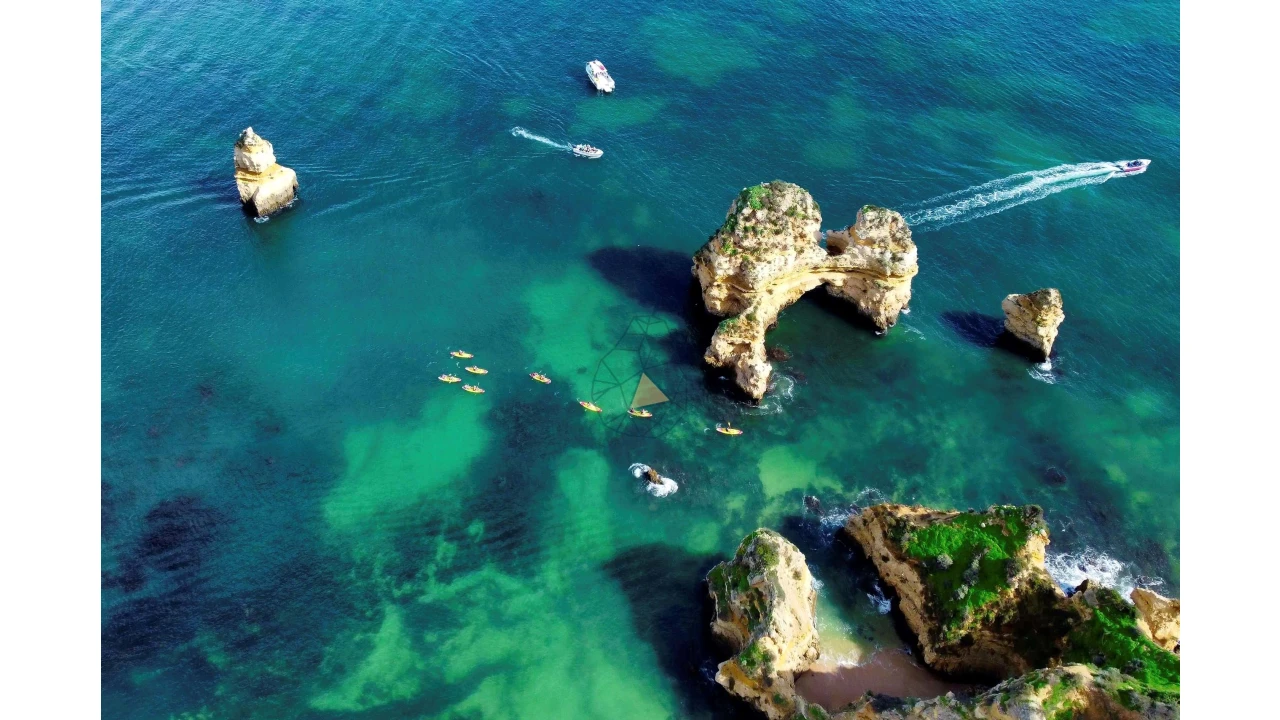 Terreno para Venda em Lagos (São Sebastião e Santa Maria) Foto 13