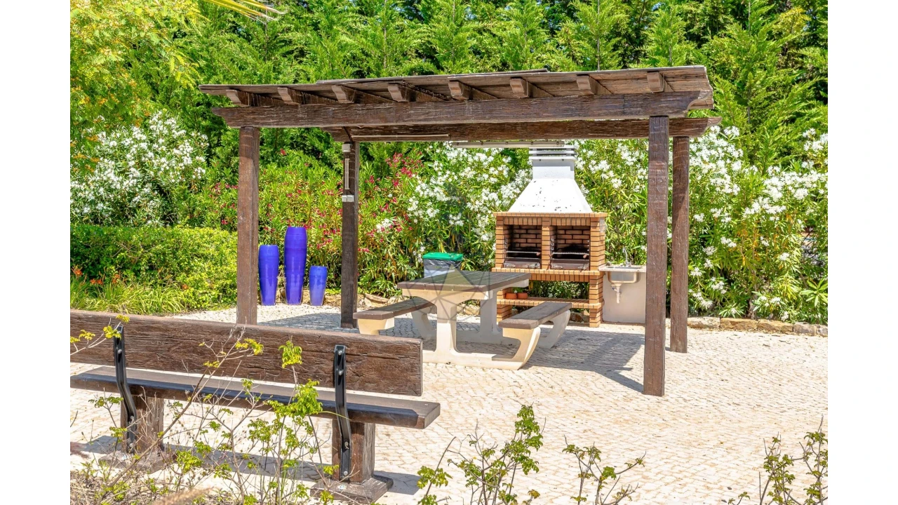 Negócio para Venda em Luz Foto 17