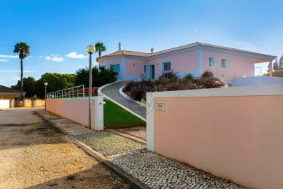 Moradia T3 para Venda em Odiaxere