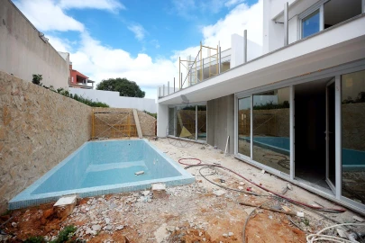 Moradia T4 para Venda em Lagos (São Sebastião e Santa Maria)