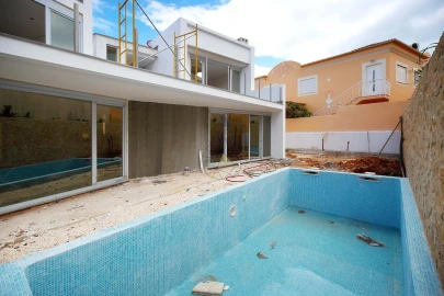 Moradia T4 para Venda em Lagos (São Sebastião e Santa Maria)