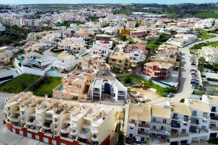 Moradia T4 para Venda em Lagos (São Sebastião e Santa Maria) Foto 12