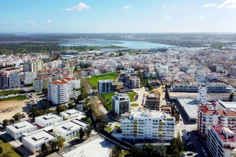 Apartamento T4 para Venda em Portimão Foto 31