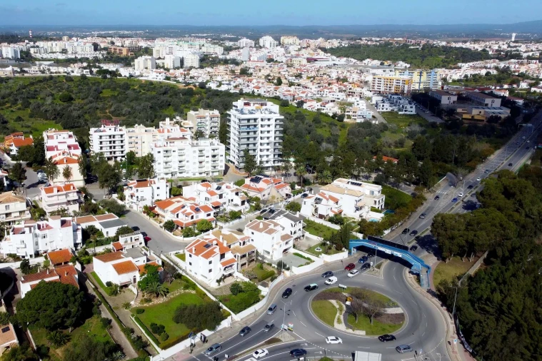 Apartamento T4 para Venda em Portimão Foto 34