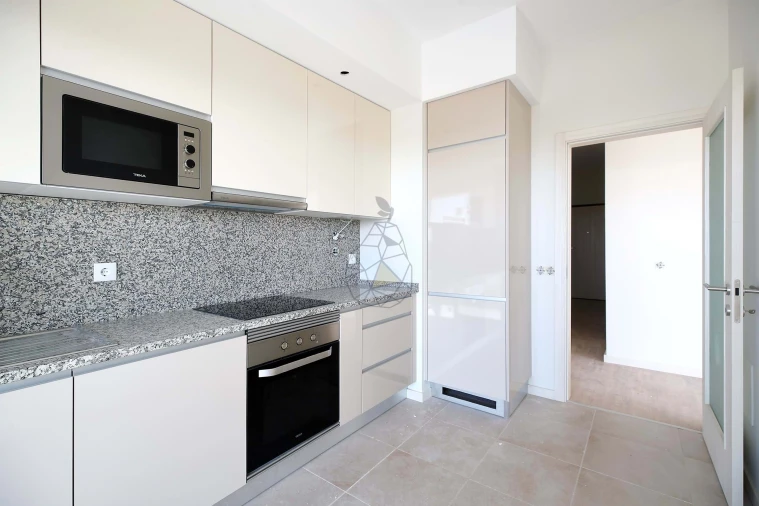 Apartamento T4 para Venda em Portimão Foto 6