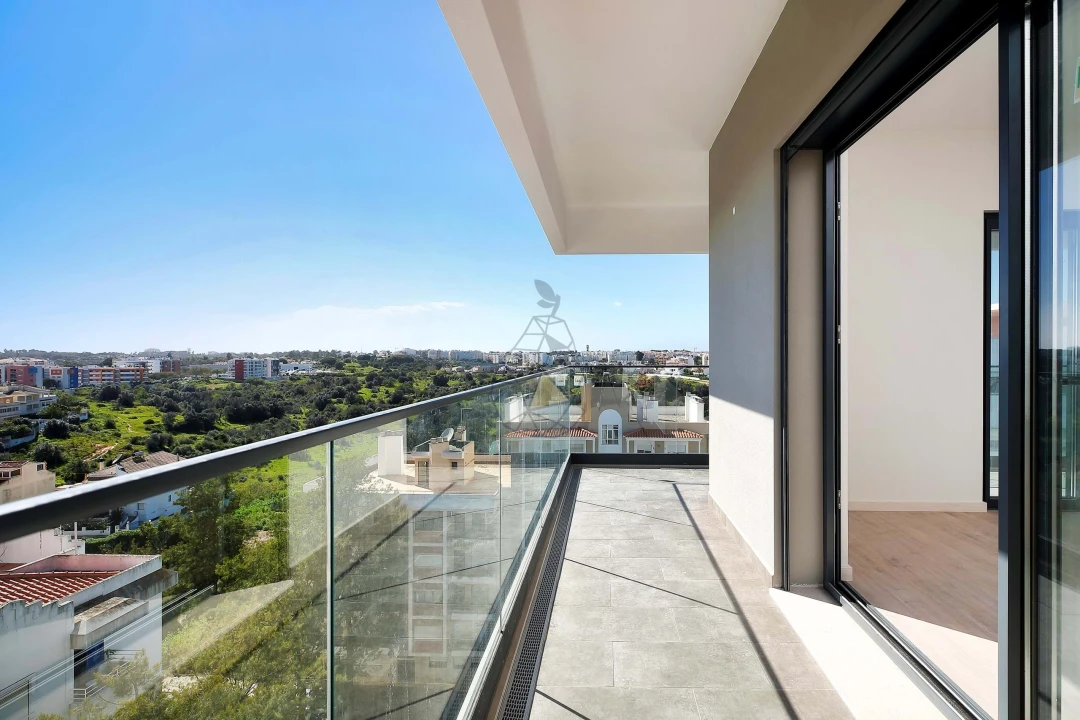 Apartamento T4 para Venda em Portimão Foto 3