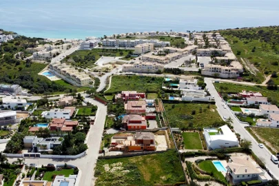 Moradia T4 para Venda em Lagos (São Sebastião e Santa Maria)