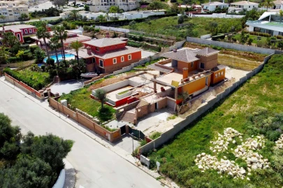 Moradia T4 para Venda em Lagos (São Sebastião e Santa Maria)
