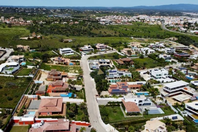 Moradia T4 para Venda em Lagos (São Sebastião e Santa Maria)