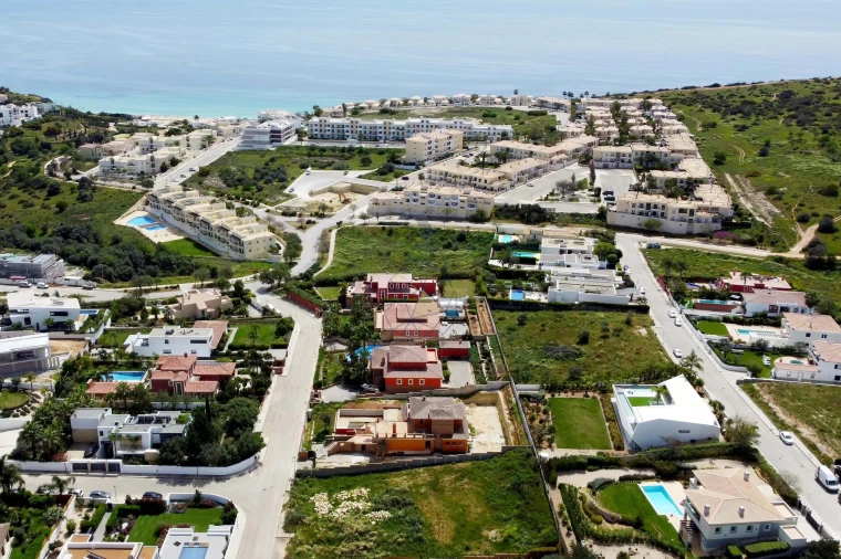 Moradia T4 para Venda em Lagos (São Sebastião e Santa Maria) Foto 2