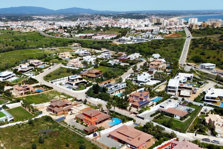 Moradia T4 para Venda em Lagos (São Sebastião e Santa Maria) Foto 16