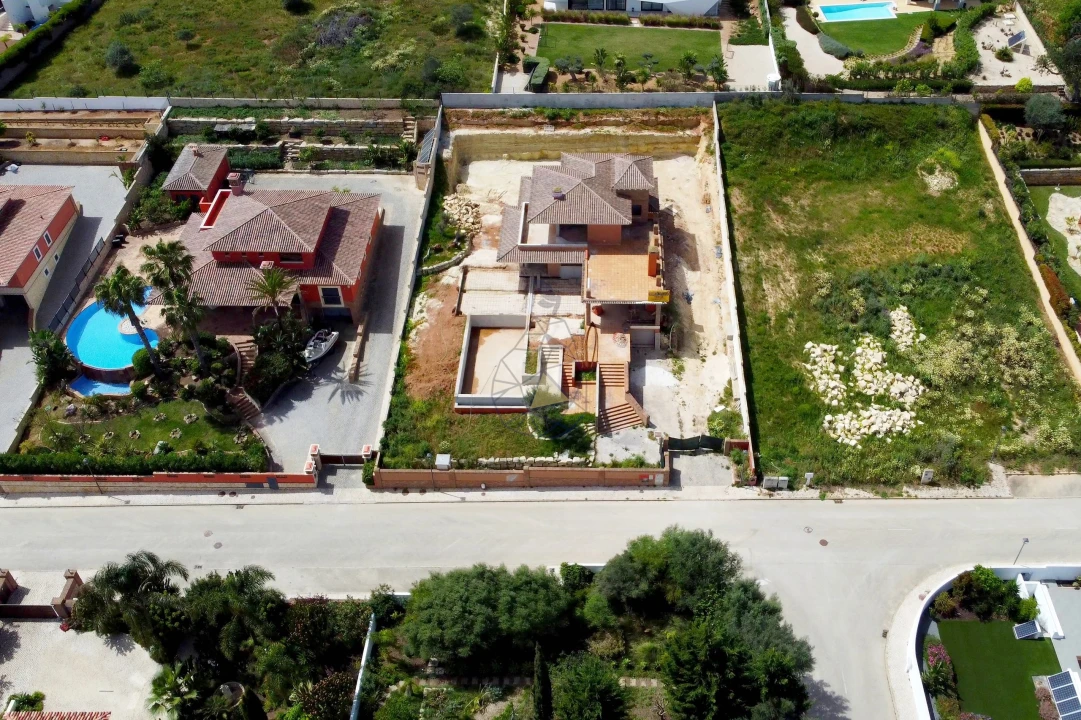 Moradia T4 para Venda em Lagos (São Sebastião e Santa Maria) Foto 6
