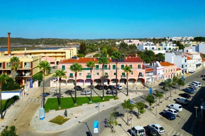 Moradia T3 para Venda em Estômbar e Parchal