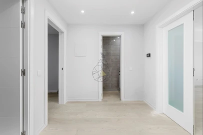 Moradia T3 para Venda em Estômbar e Parchal