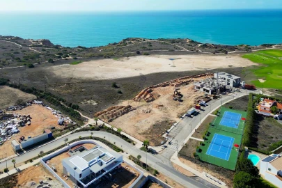 Moradia T4 para Venda em Lagos (São Sebastião e Santa Maria)