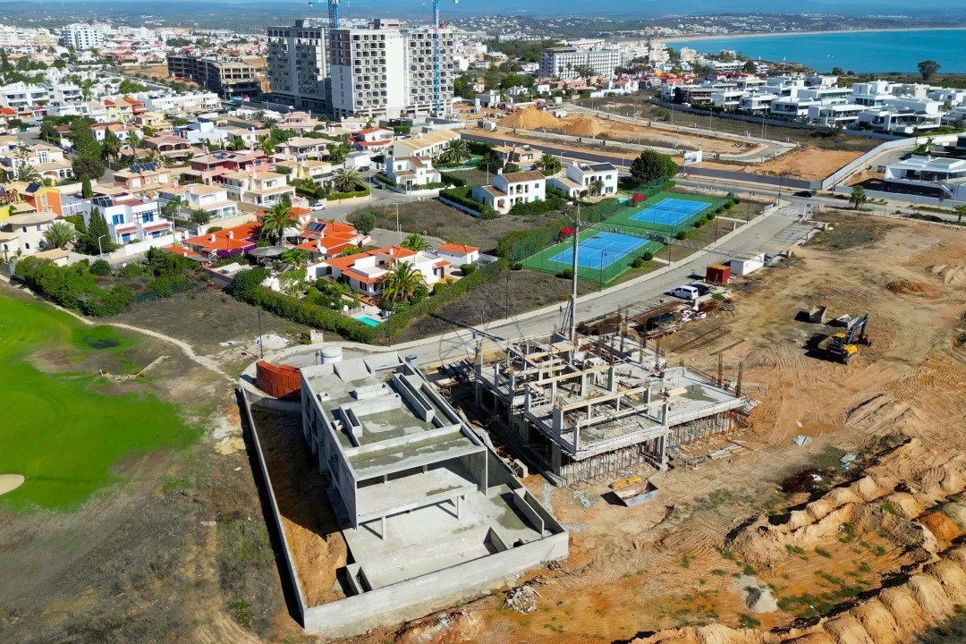 Moradia T4 para Venda em Lagos (São Sebastião e Santa Maria) Foto 10