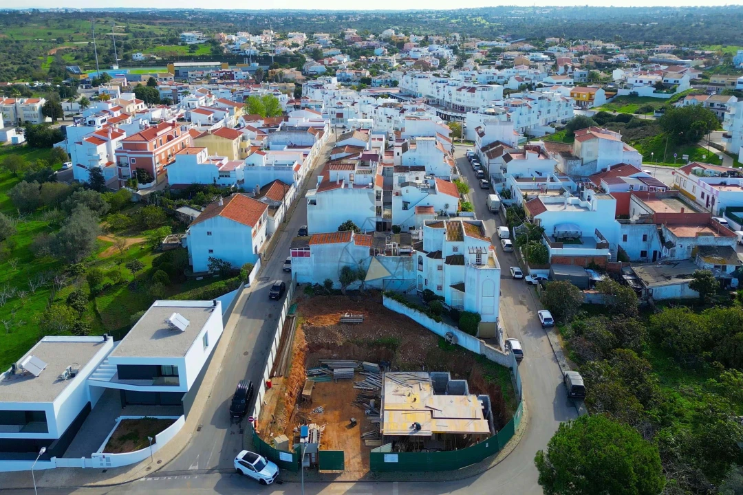 Moradia T3 para Venda em Estômbar e Parchal Foto 19