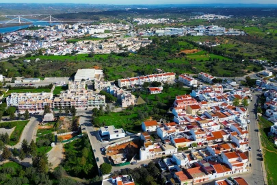 Moradia T3 para Venda em Estômbar e Parchal