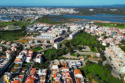 Moradia T3 para Venda em Estômbar e Parchal
