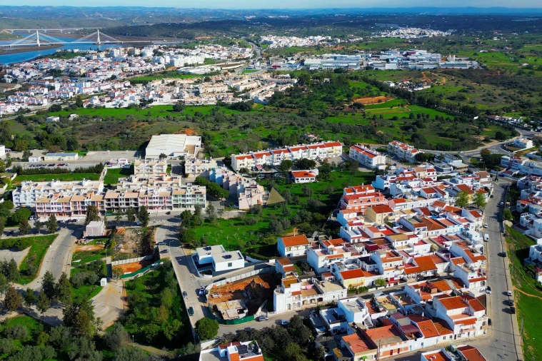 Moradia T3 para Venda em Estômbar e Parchal Foto 23