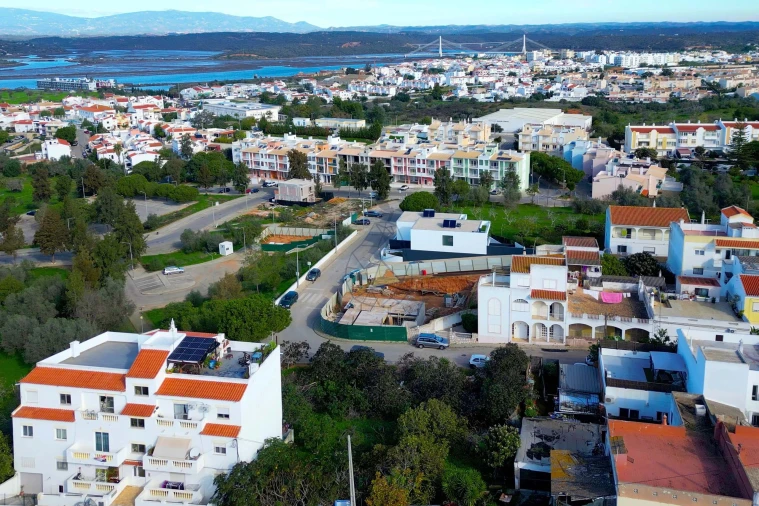 Moradia T3 para Venda em Estômbar e Parchal Foto 22