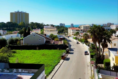 Terreno para Venda em Alvor