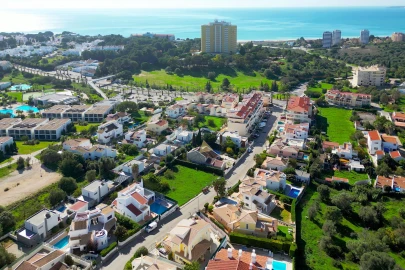 Terreno para Venda em Alvor