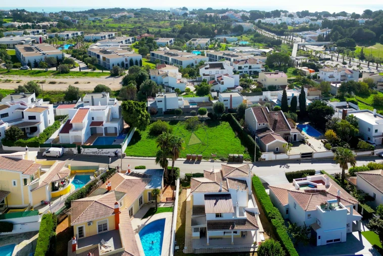 Terreno para Venda em Alvor Foto 11
