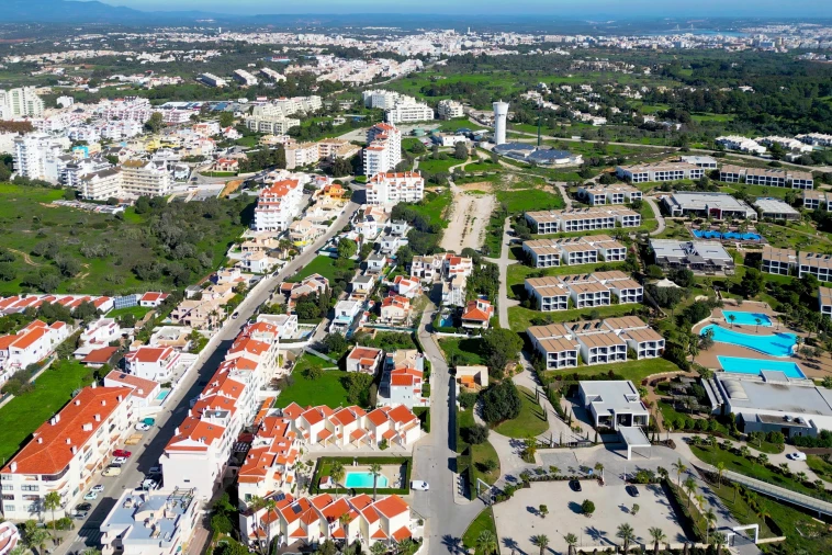 Terreno para Venda em Alvor Foto 12