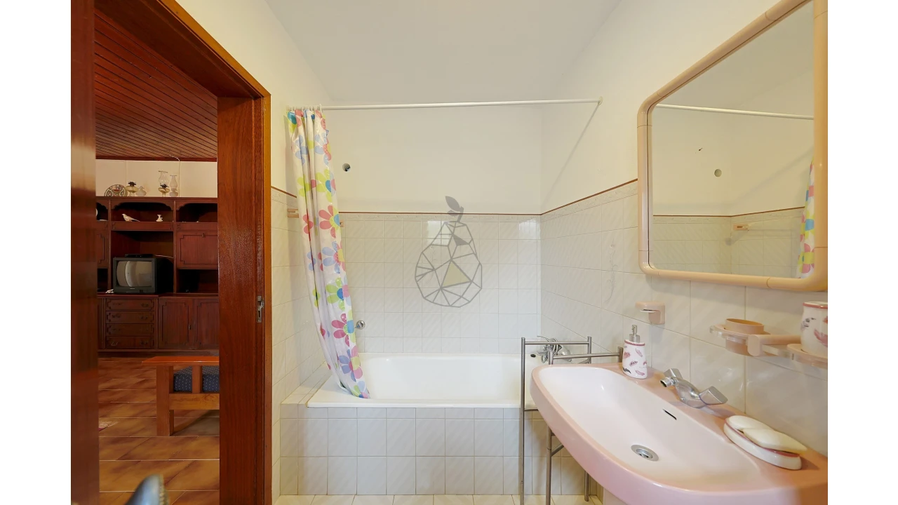 Moradia T2 para Venda em Marmelete Foto 17